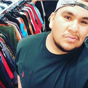 Meet your Posher, Derek